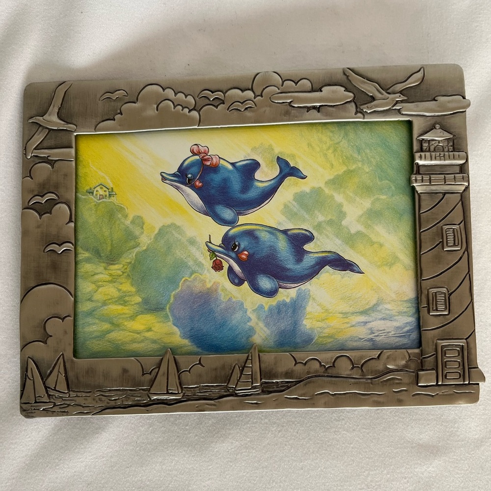 Pewter 6x4.5 picture frame. Lighthouse theme